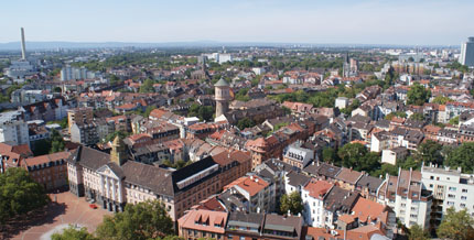 Blick vom Rathausdach auf das Sanierungsgebiet Hemshof.
