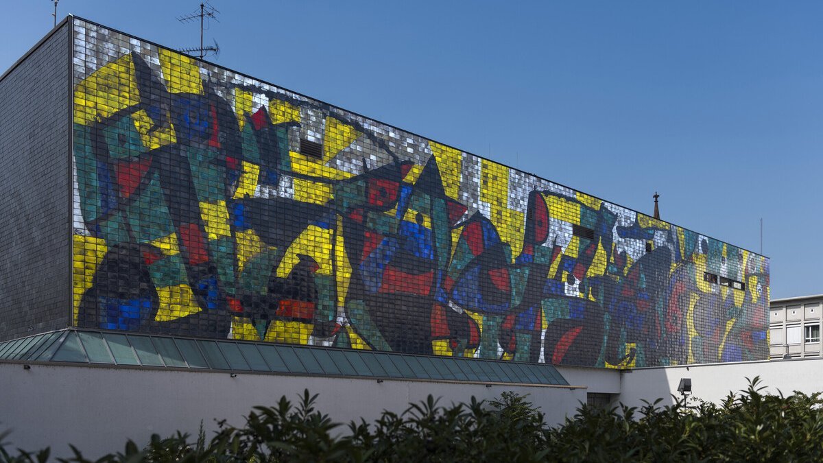 Keramikwand des Katalanen Joan Miró am Wilhelm-Hack-Museum Keramikwand des Katalanen Joan Miró am Wilhelm-Hack-Museum