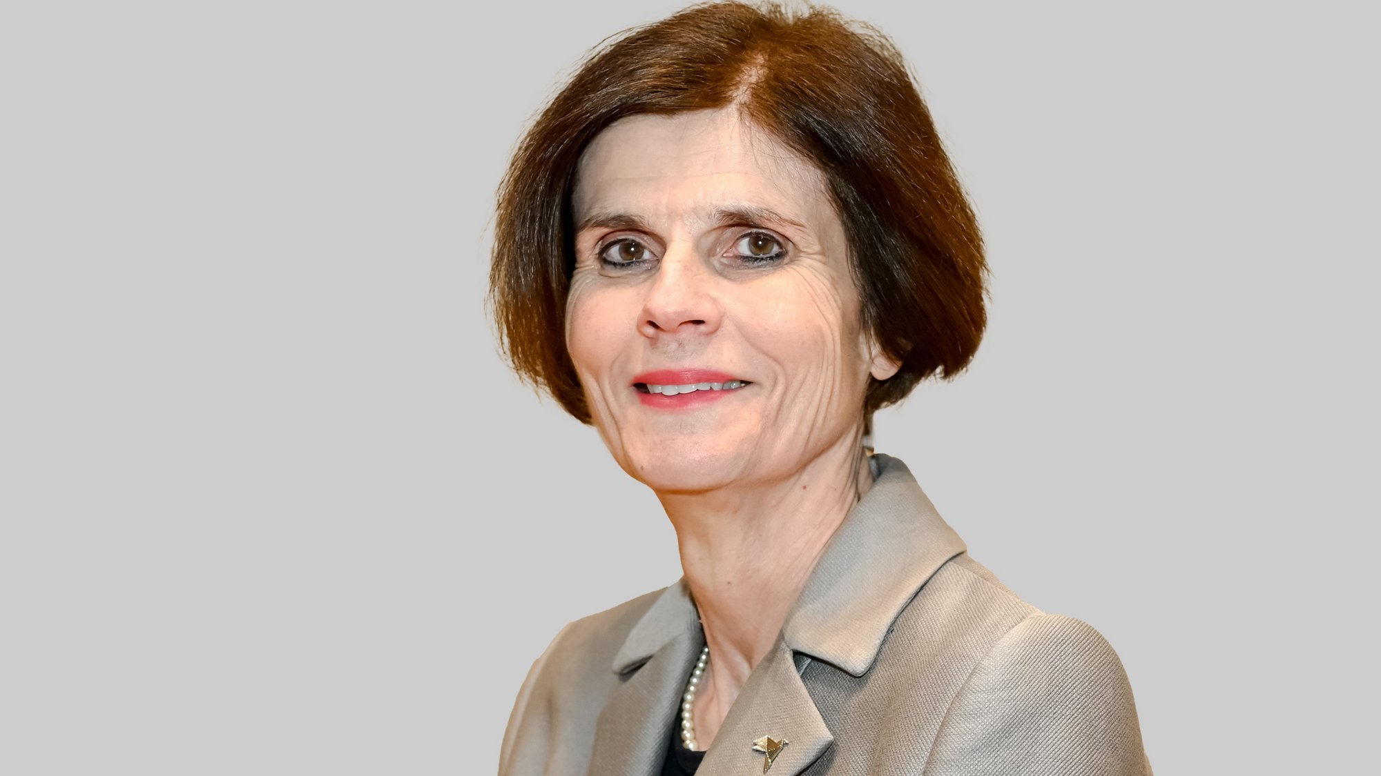 Bürgermeisterin Prof. Dr. Cornelia Reifenberg Bürgermeisterin Prof. Dr. Cornelia Reifenberg